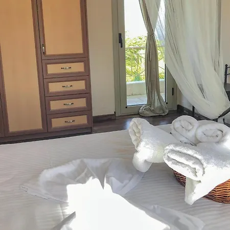 Holiday home Amazing In With Wifi Koroni (Messinia)