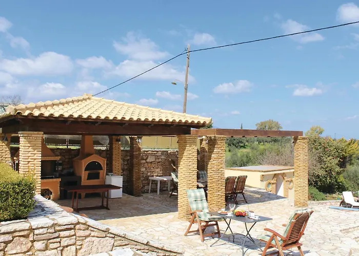 Vakantiehuis Stunning In Koróni